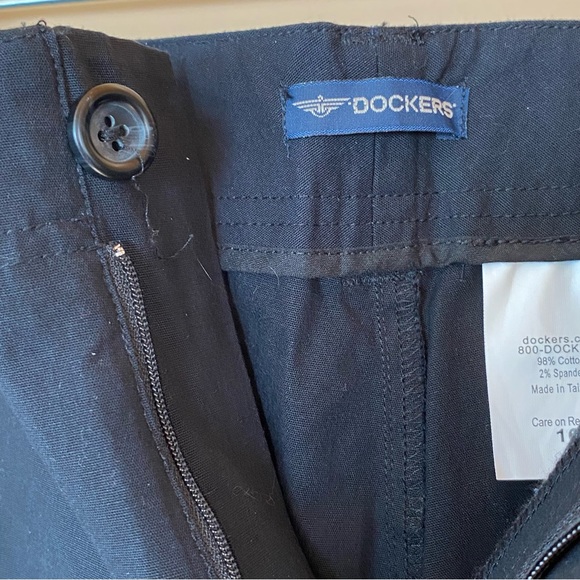 Docker’s size 16 black shorts, NWOT, five pocket styling with belt loops - Picture 5 of 8